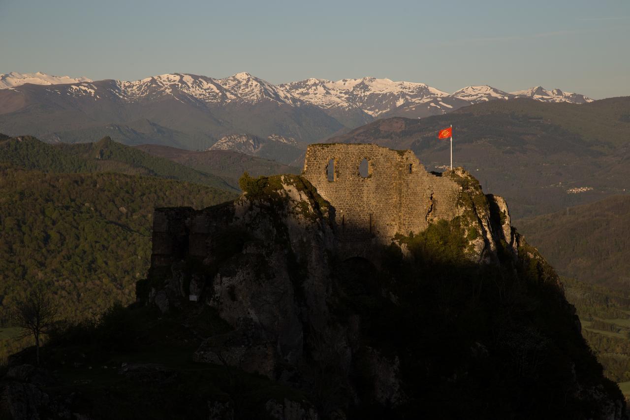Gite d'étape de Roquefixade Exterior foto